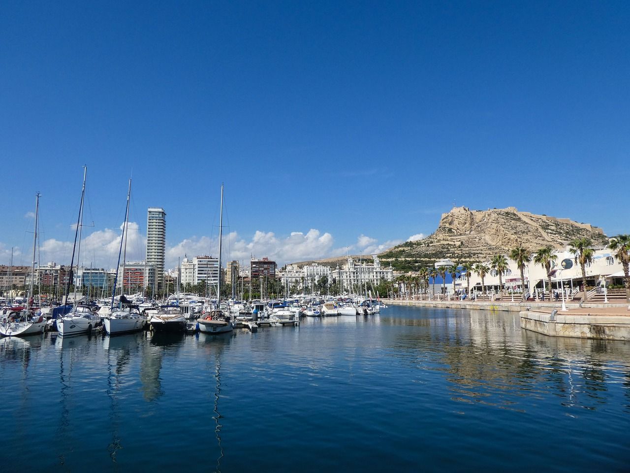 ¿Cuál es la mejor clínica dental de Alicante?